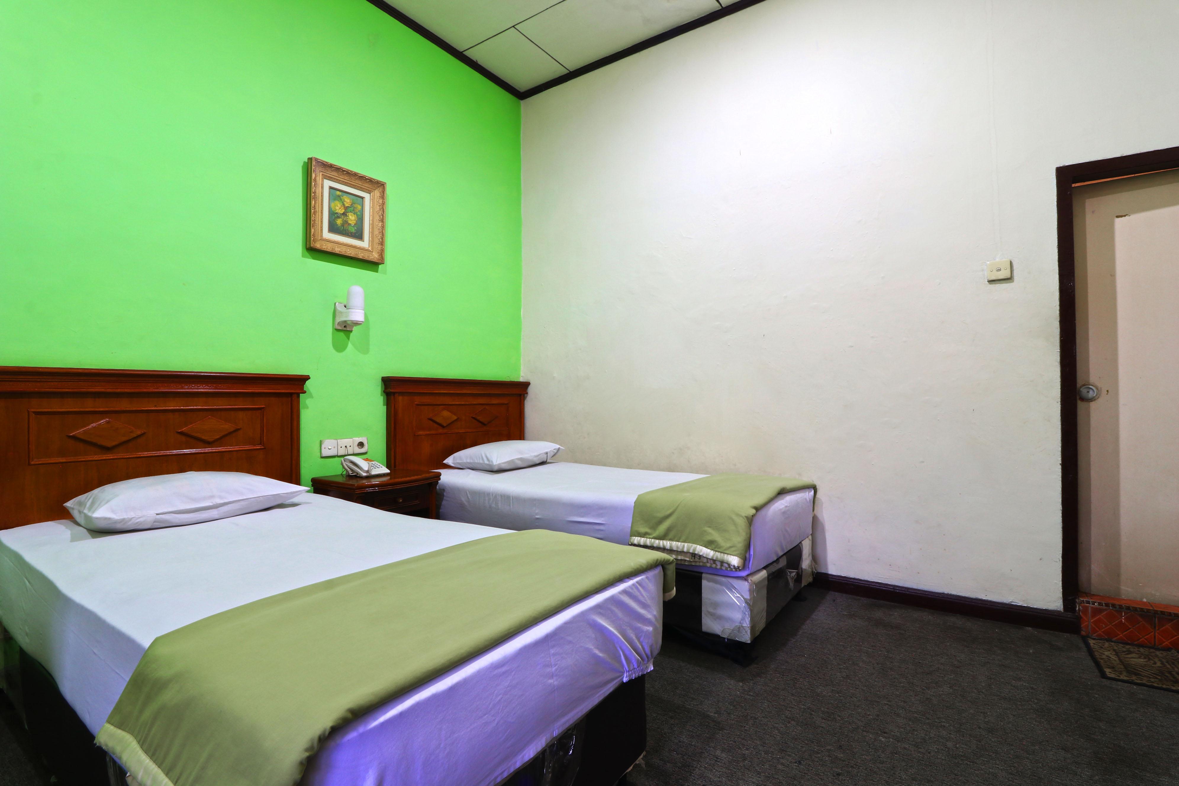Hotel Sumatera Medan Kültér fotó