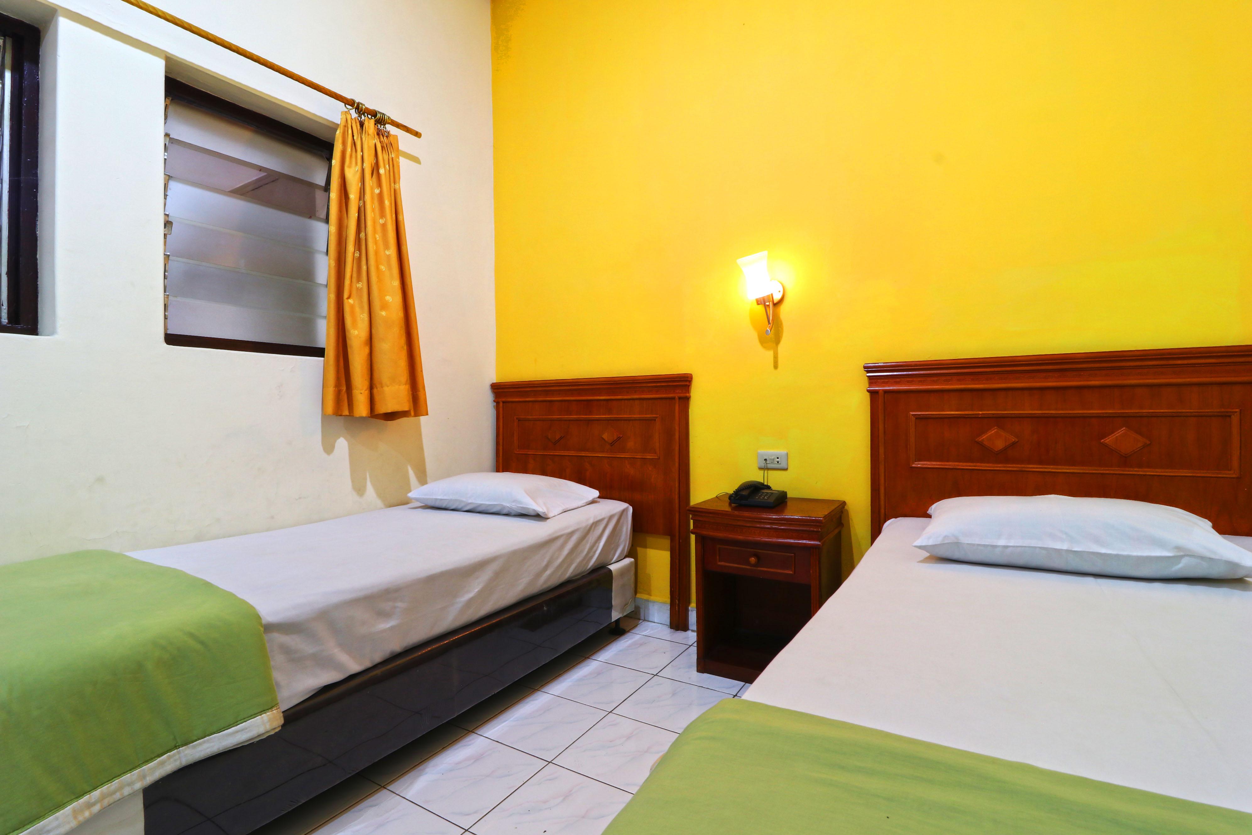Hotel Sumatera Medan Kültér fotó