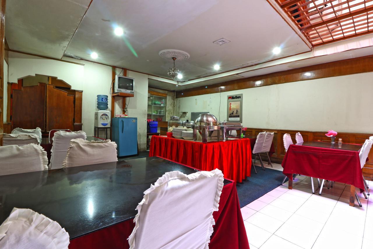 Hotel Sumatera Medan Kültér fotó